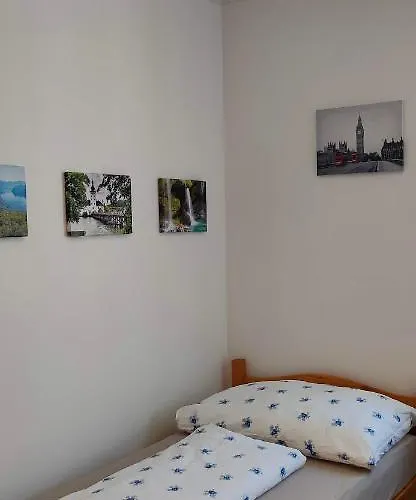 Apartamento Monteurzimmer - Mit Singlekueche-apartment With Longstayfares Kaufing